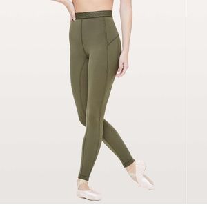 Lululemon Principal Dancer Golden Lining Tight *28"
